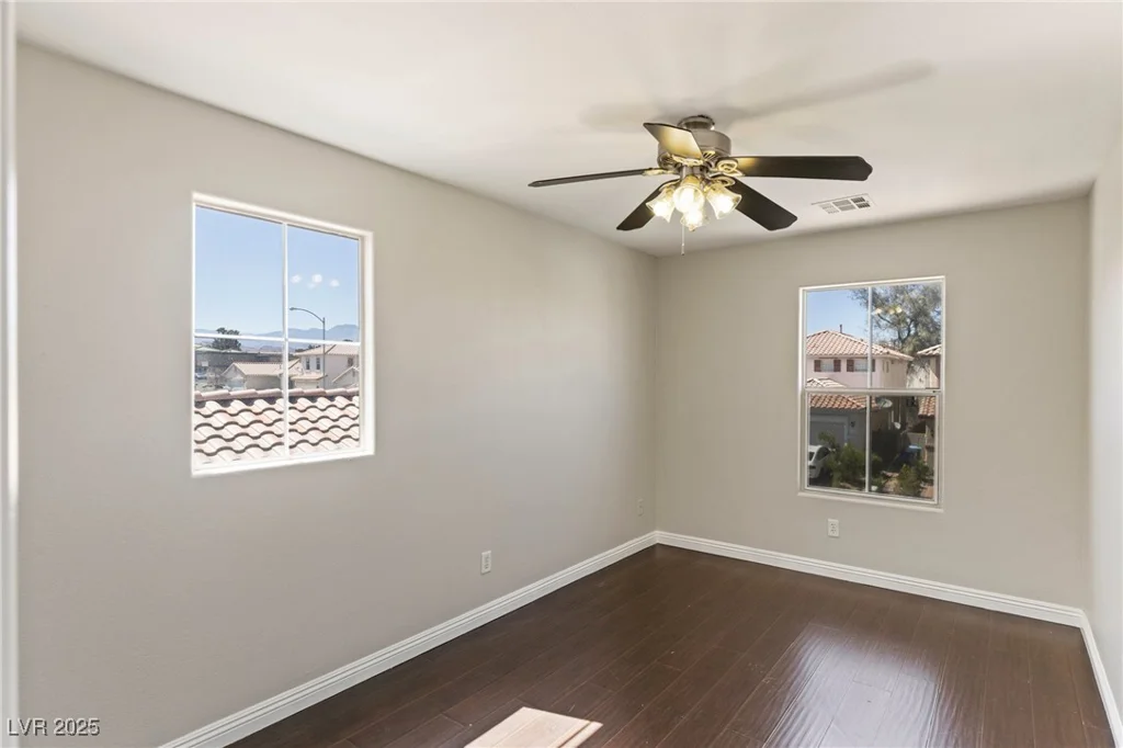 8507 TITANIA, Las Vegas, NV 89147