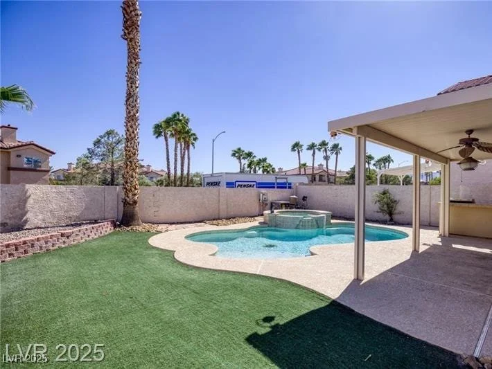 8507 TITANIA, Las Vegas, NV 89147