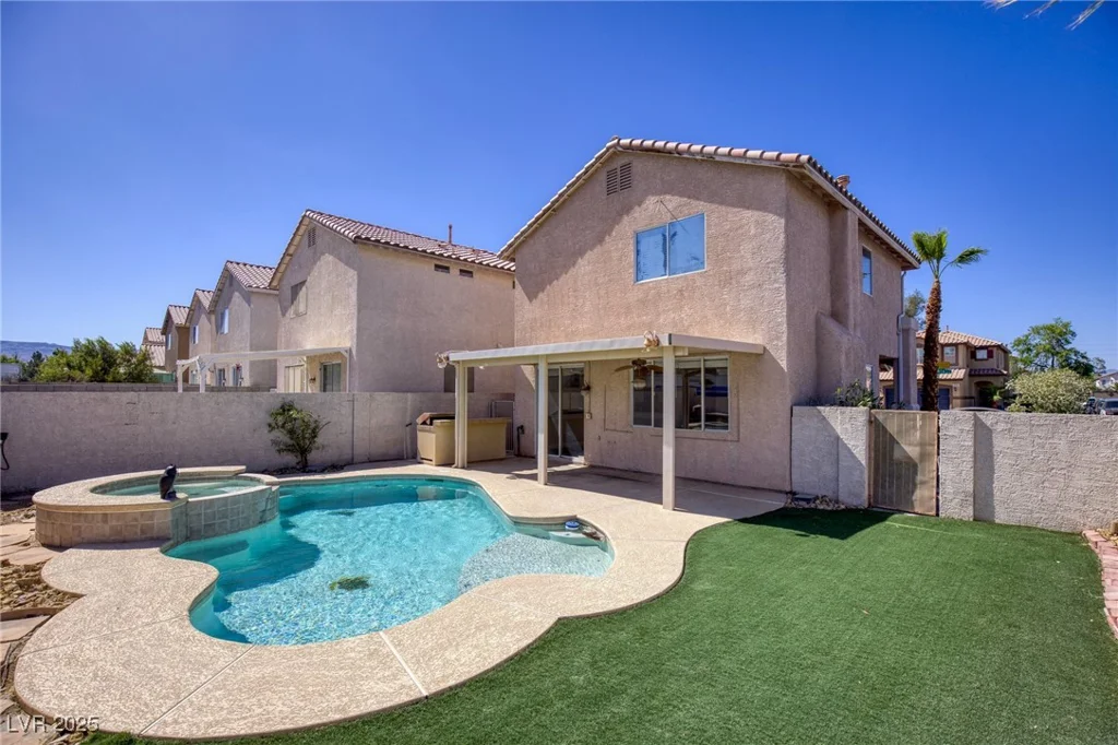 8507 TITANIA, Las Vegas, NV 89147
