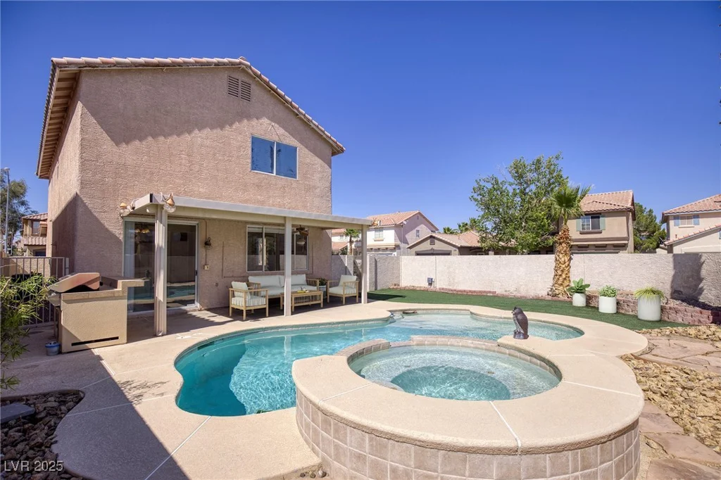 8507 TITANIA, Las Vegas, NV 89147