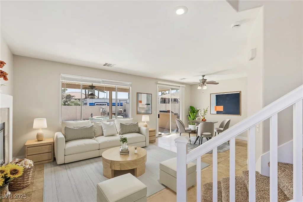8507 TITANIA, Las Vegas, NV 89147