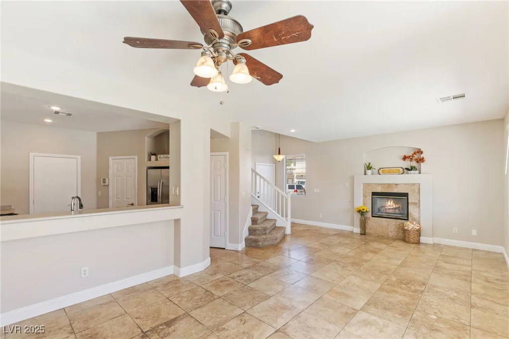 8507 TITANIA, Las Vegas, NV 89147