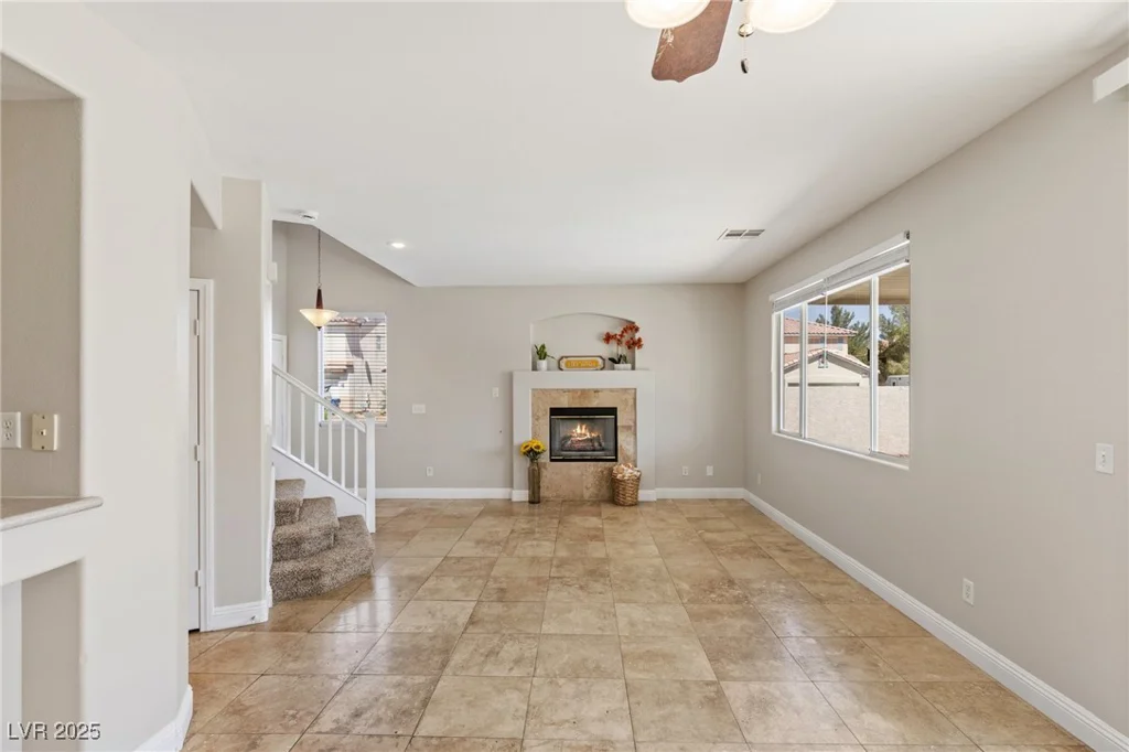 8507 TITANIA, Las Vegas, NV 89147