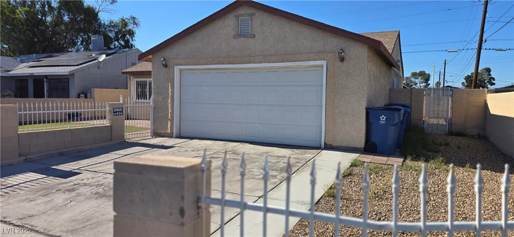 4690 California, Las Vegas, NV 89104