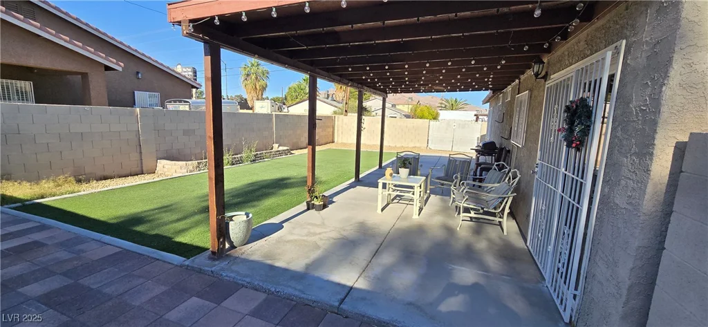 4690 California, Las Vegas, NV 89104