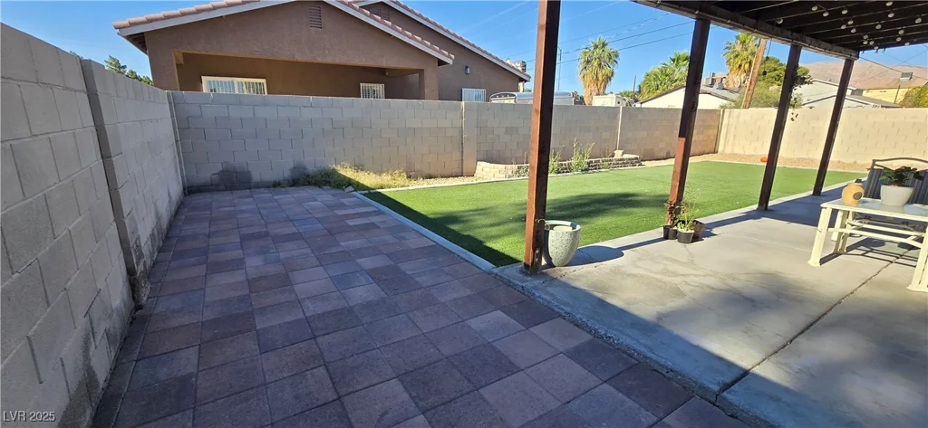 4690 California, Las Vegas, NV 89104