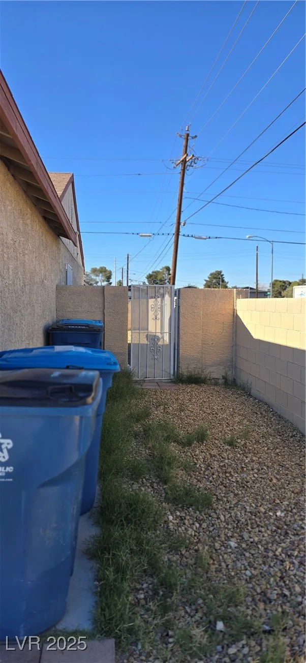 4690 California, Las Vegas, NV 89104