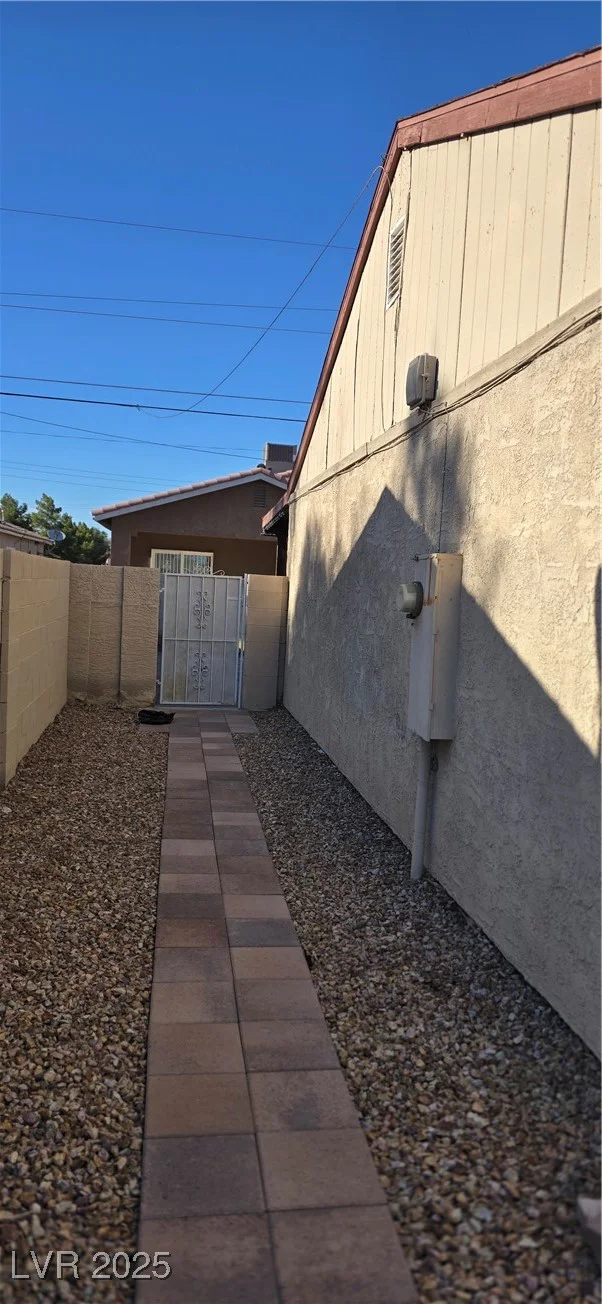 4690 California, Las Vegas, NV 89104