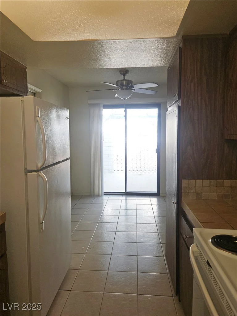 1128 Willow Tree, Las Vegas, NV 89128