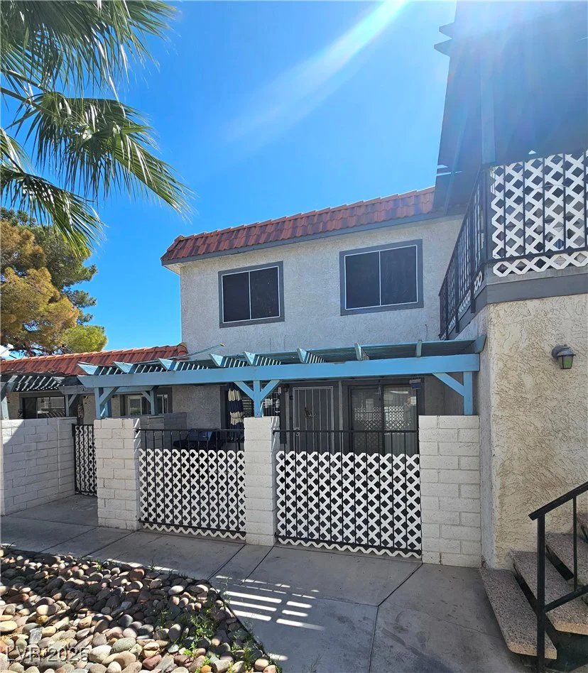 1128 Willow Tree, Las Vegas, NV 89128