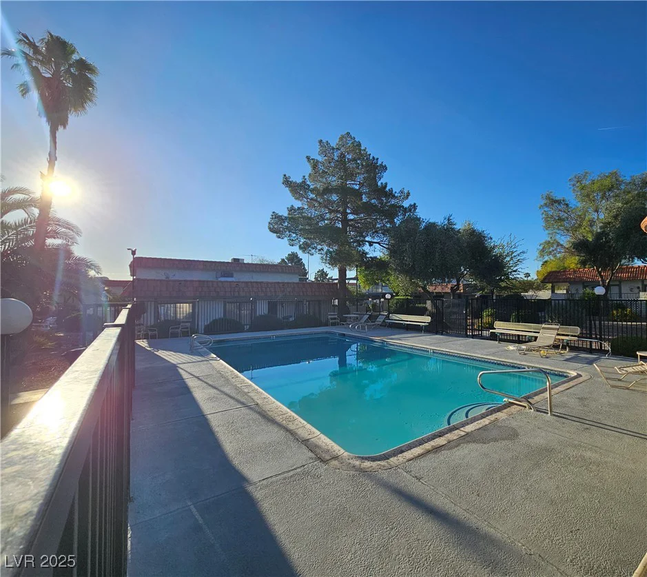 1128 Willow Tree, Las Vegas, NV 89128