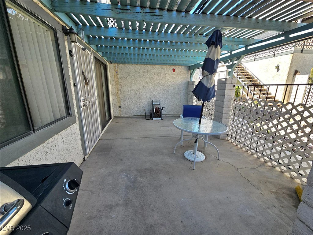 1128 Willow Tree, Las Vegas, NV 89128