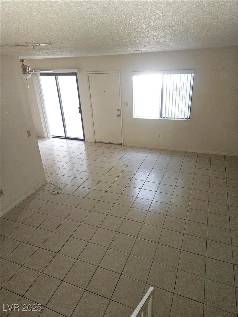 1128 Willow Tree, Las Vegas, NV 89128