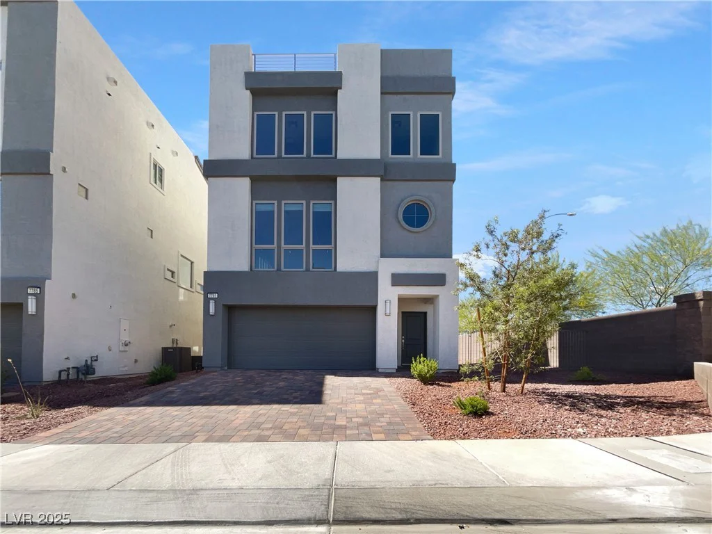 7791 Misty Oaks, Las Vegas, NV 89113