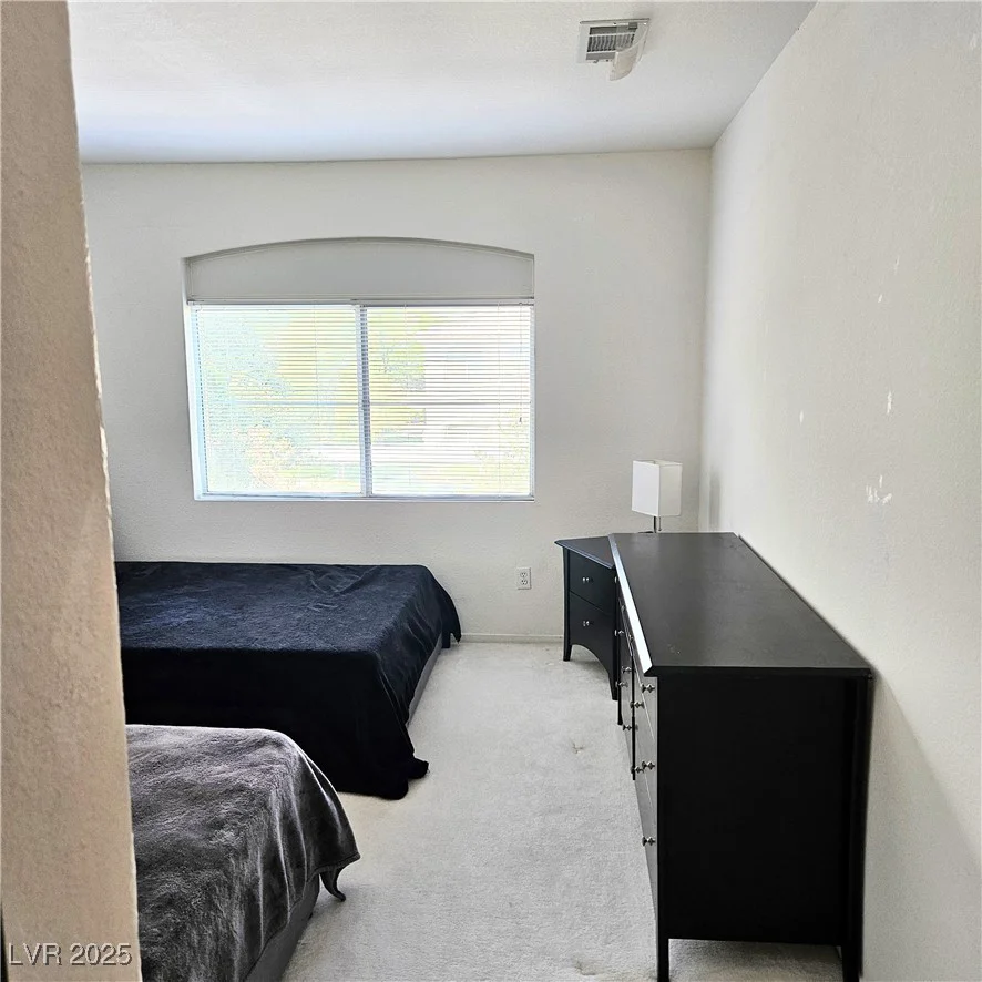 5415 Harmon, Las Vegas, NV 89103