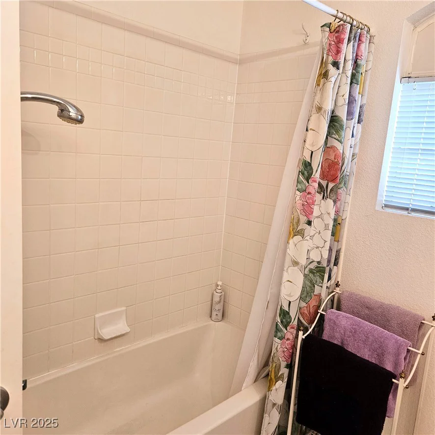 5415 Harmon, Las Vegas, NV 89103