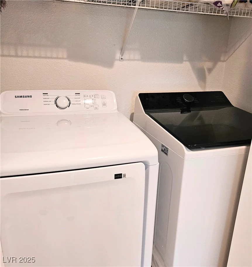 5415 Harmon, Las Vegas, NV 89103