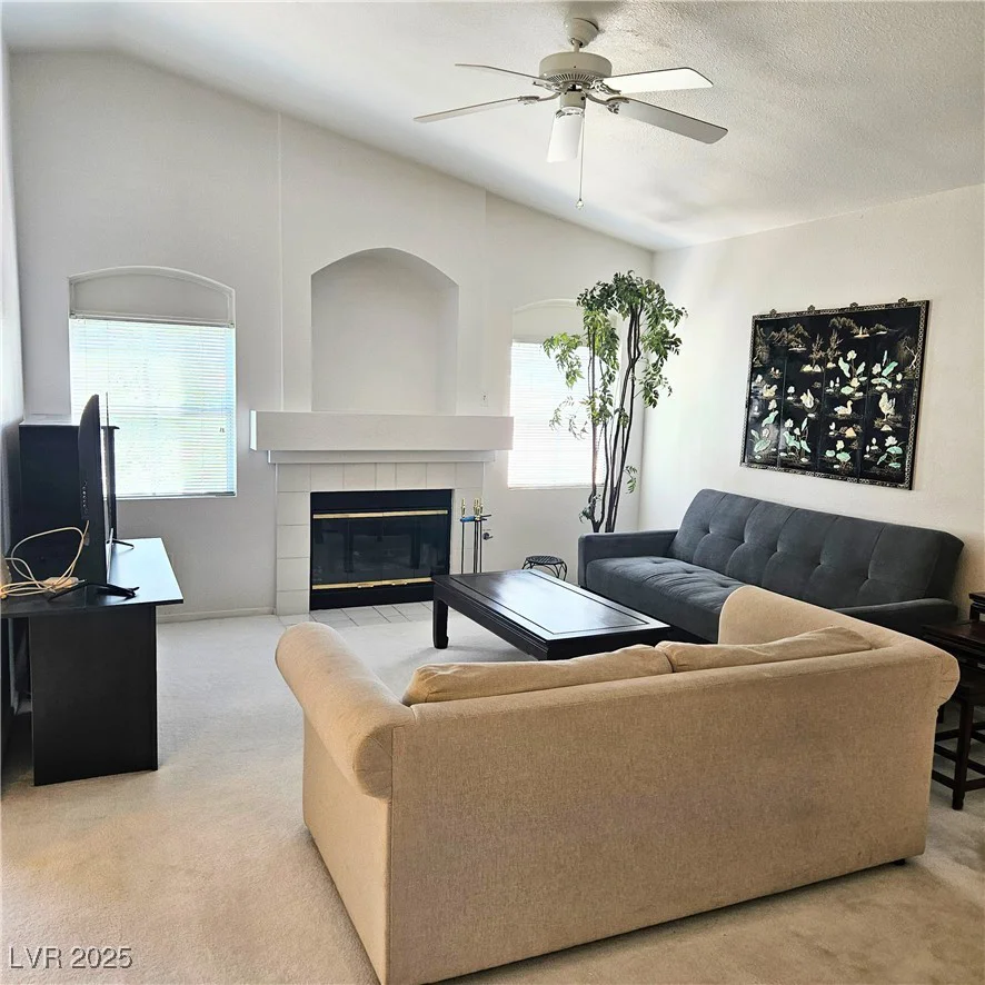 5415 Harmon, Las Vegas, NV 89103