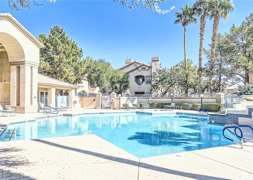 5415 Harmon, Las Vegas, NV 89103