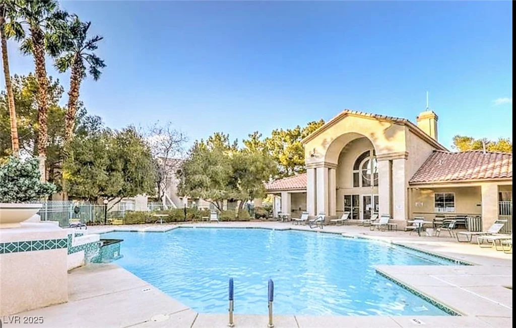 5415 Harmon, Las Vegas, NV 89103