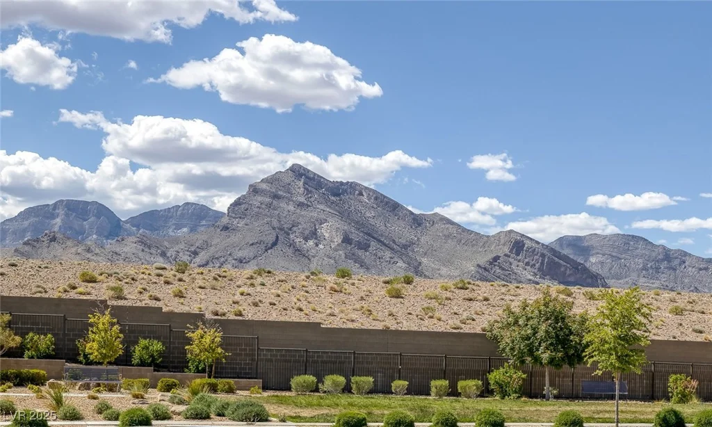 180 Native Stone, Las Vegas, NV 89138