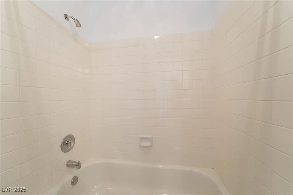 2086 Angel Falls, Henderson, NV 89074