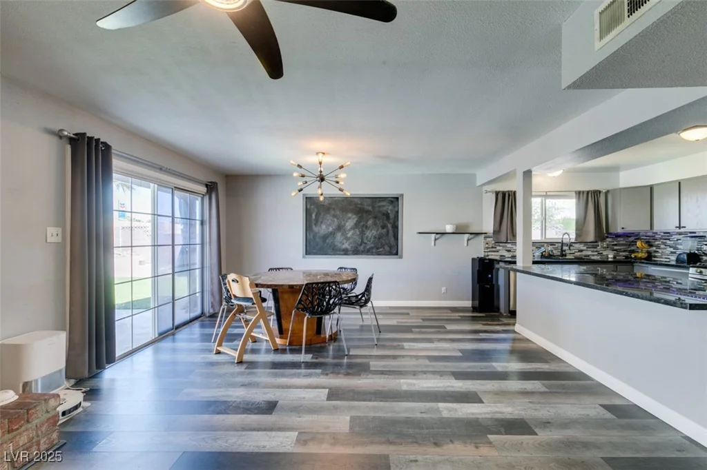 100 Huntly, Las Vegas, NV 89145