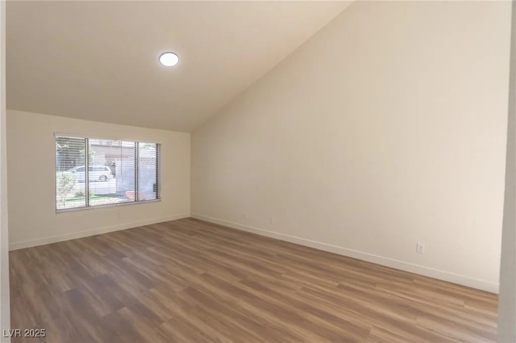 6842 Greengrove, Las Vegas, NV 89103