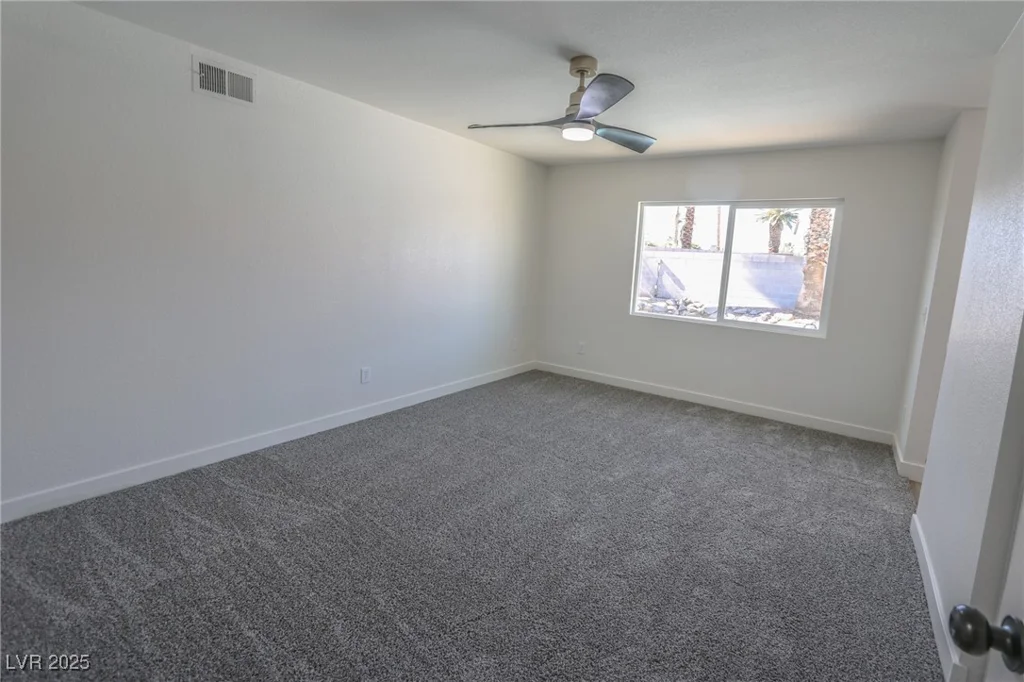 6842 Greengrove, Las Vegas, NV 89103
