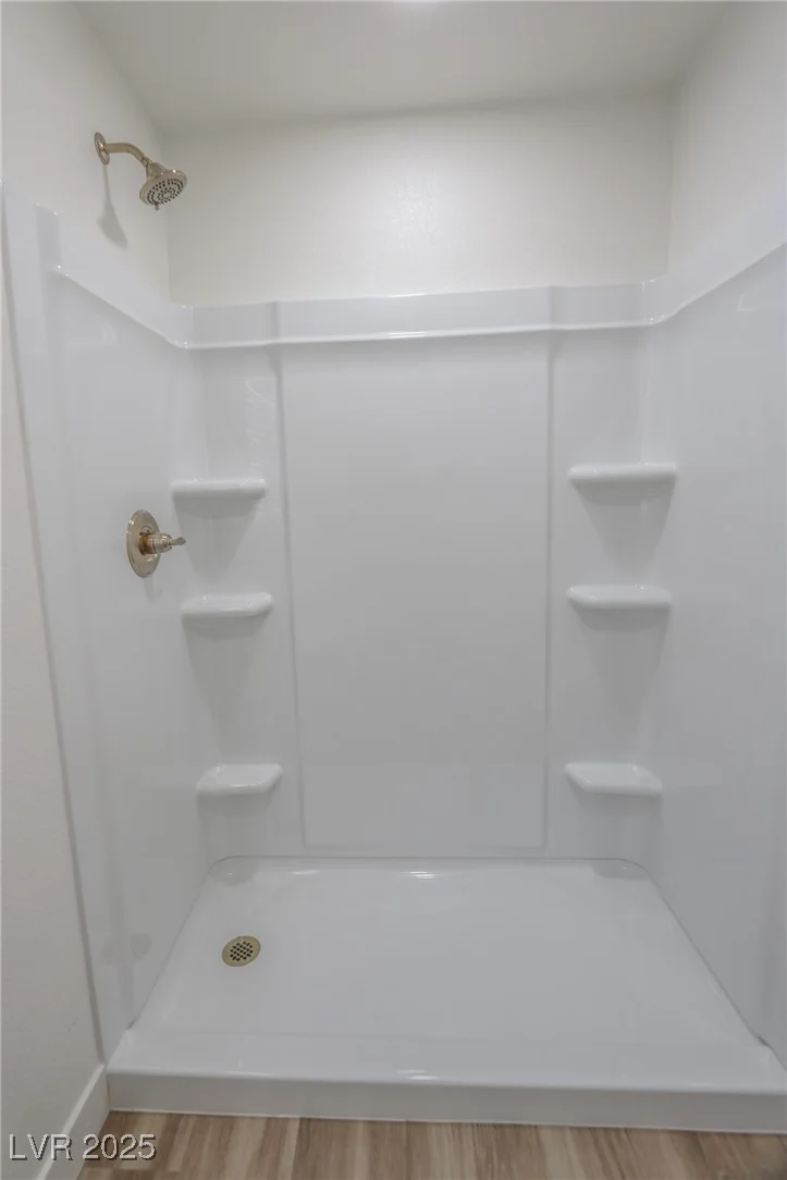 6842 Greengrove, Las Vegas, NV 89103
