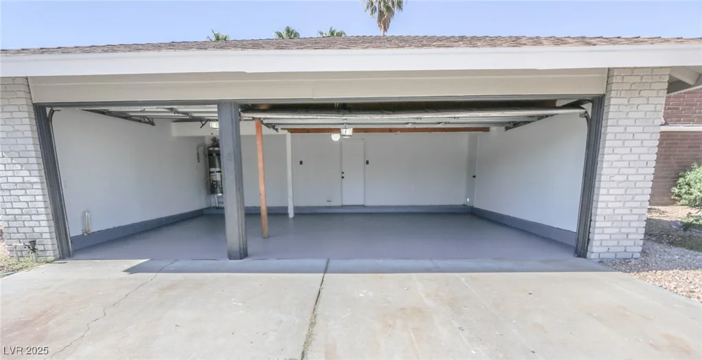 6842 Greengrove, Las Vegas, NV 89103