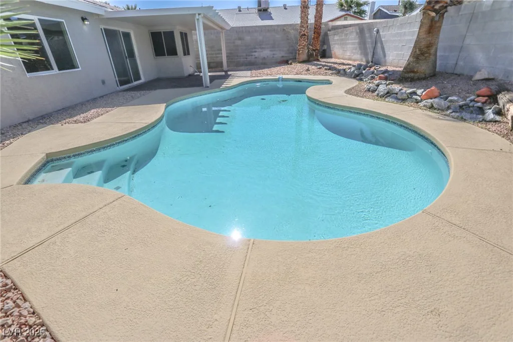 6842 Greengrove, Las Vegas, NV 89103