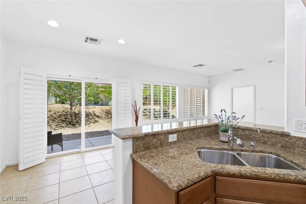 7448 Lintwhite, North Las Vegas, NV 89084