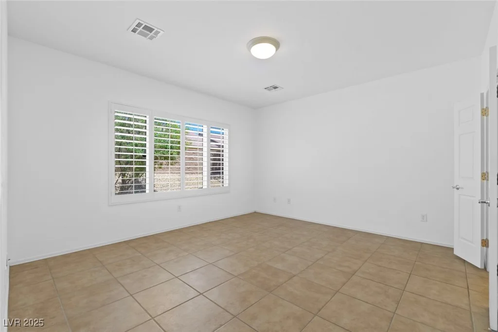 7448 Lintwhite, North Las Vegas, NV 89084