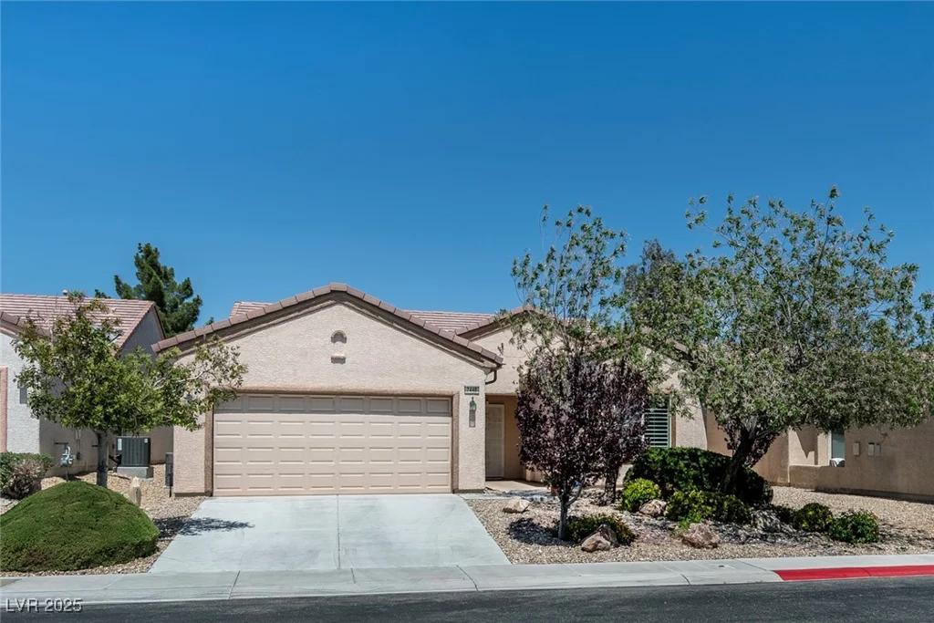 7448 Lintwhite, North Las Vegas, NV 89084