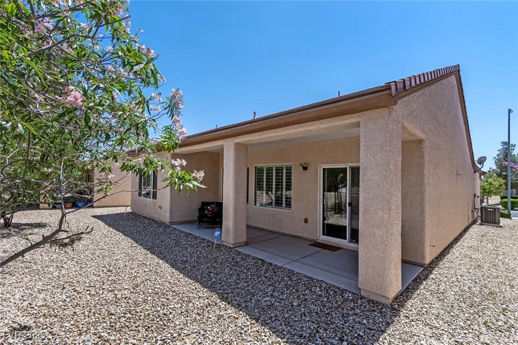 7448 Lintwhite, North Las Vegas, NV 89084