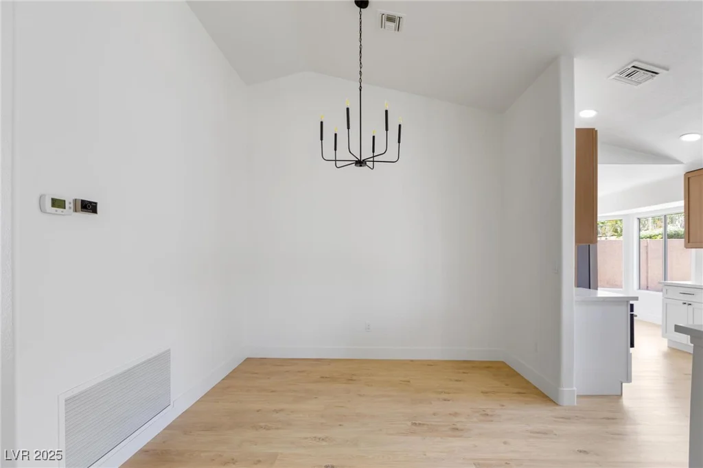 2913 Hawksdale, Las Vegas, NV 89134