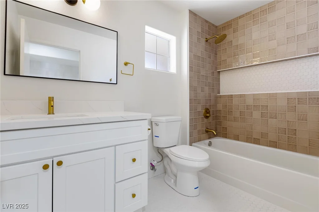 2913 Hawksdale, Las Vegas, NV 89134