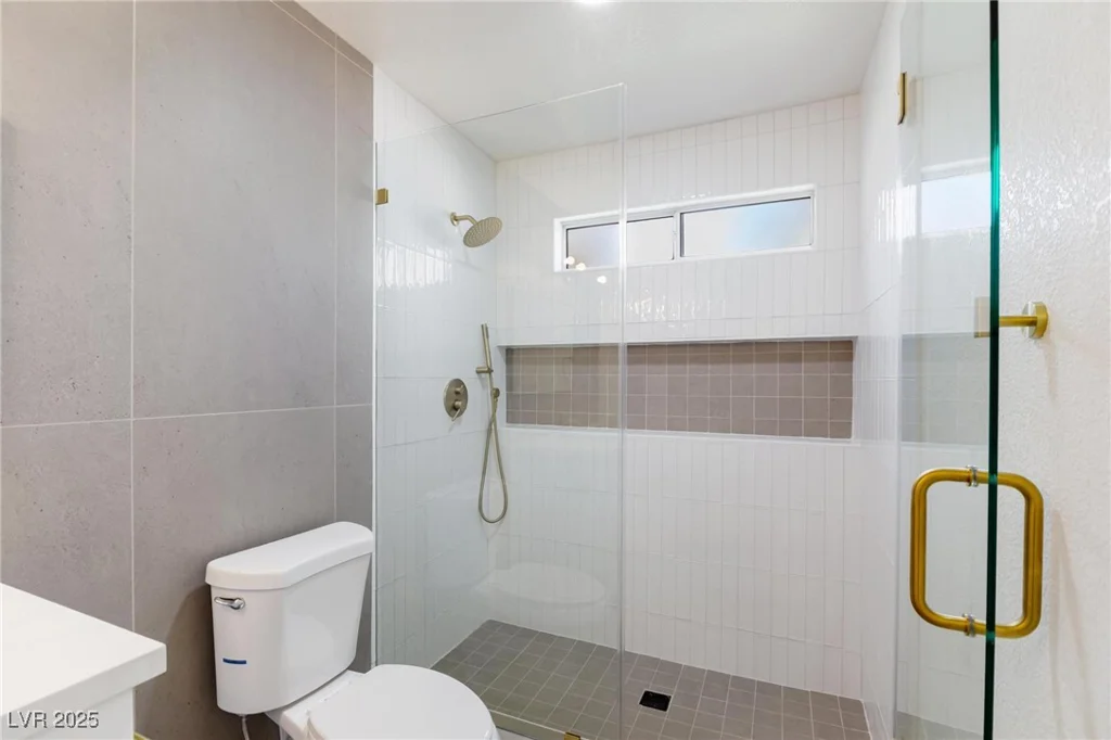 2913 Hawksdale, Las Vegas, NV 89134
