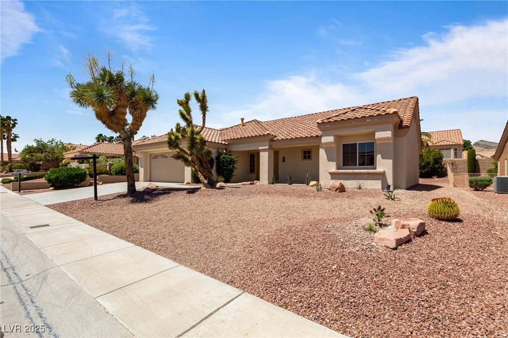 2913 Hawksdale, Las Vegas, NV 89134