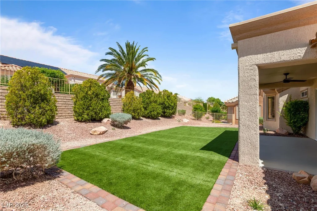 2913 Hawksdale, Las Vegas, NV 89134