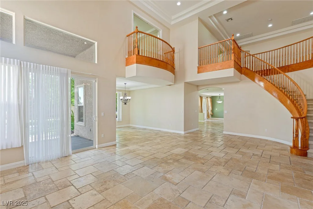 10761 Capesthorne, Las Vegas, NV 89135
