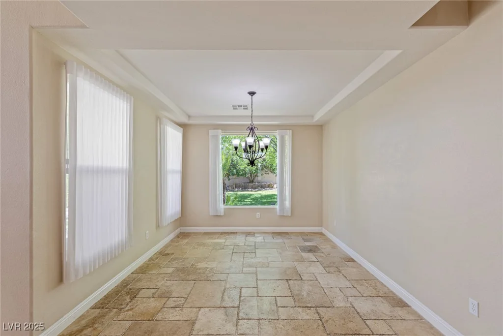10761 Capesthorne, Las Vegas, NV 89135