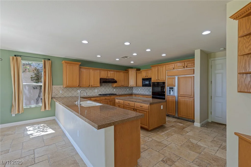 10761 Capesthorne, Las Vegas, NV 89135