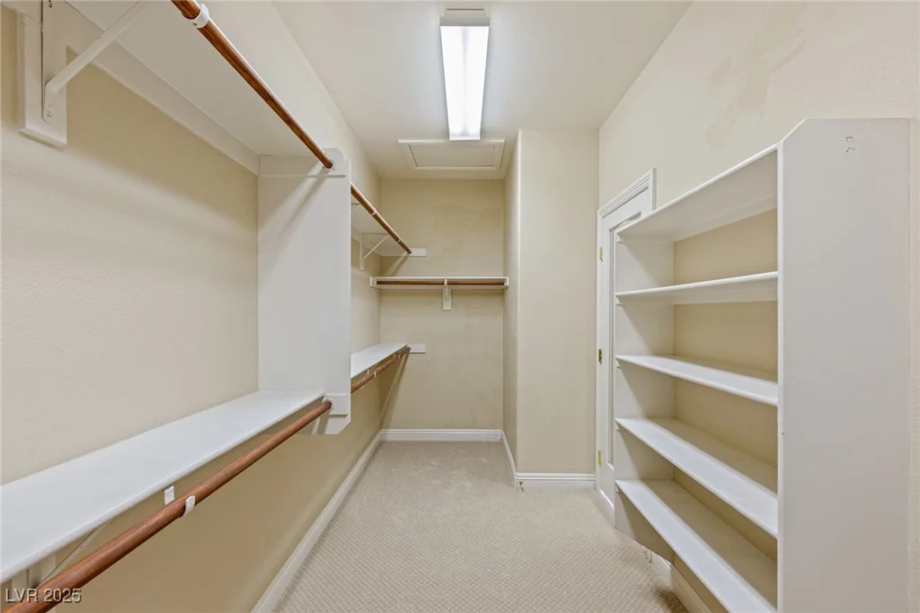 10761 Capesthorne, Las Vegas, NV 89135