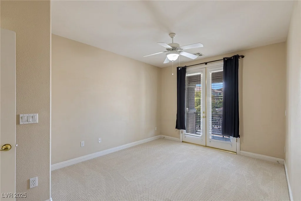 10761 Capesthorne, Las Vegas, NV 89135