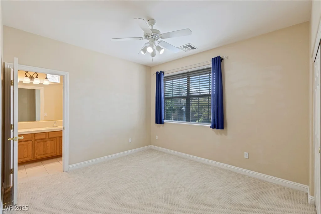 10761 Capesthorne, Las Vegas, NV 89135