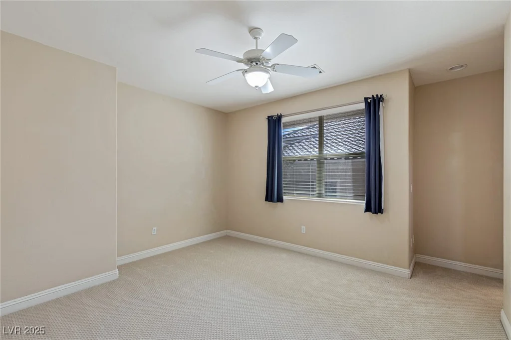 10761 Capesthorne, Las Vegas, NV 89135