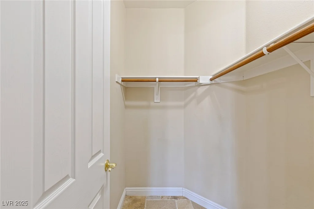 10761 Capesthorne, Las Vegas, NV 89135