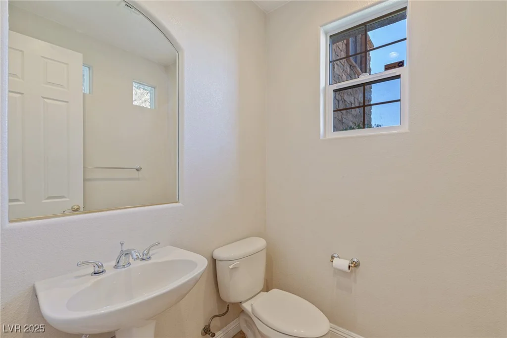 10761 Capesthorne, Las Vegas, NV 89135